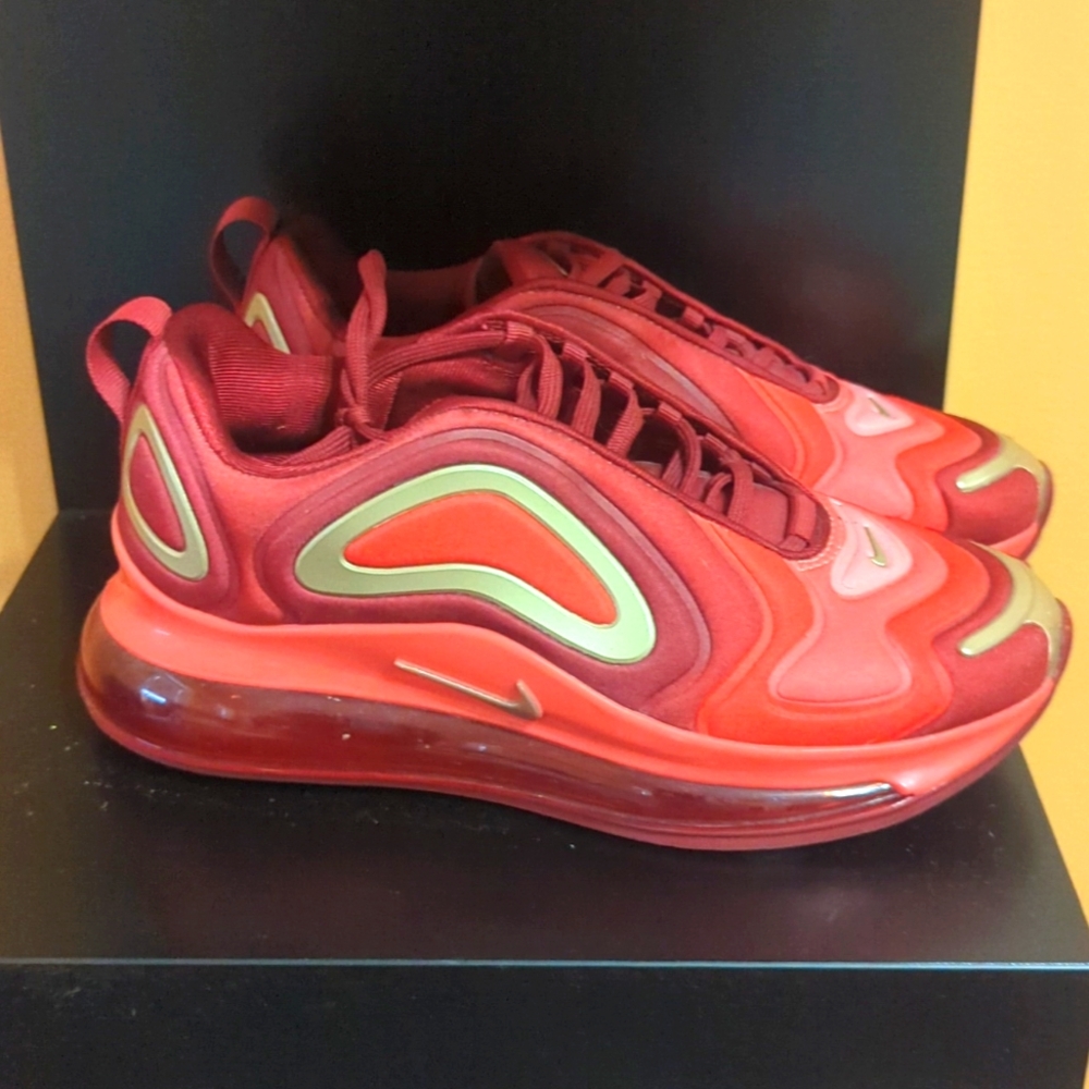 Air Max 720 Iron Man Men's 4.5 Womens size 6.5